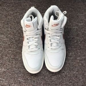 Women’s Nike high tops rose gold (like new!)